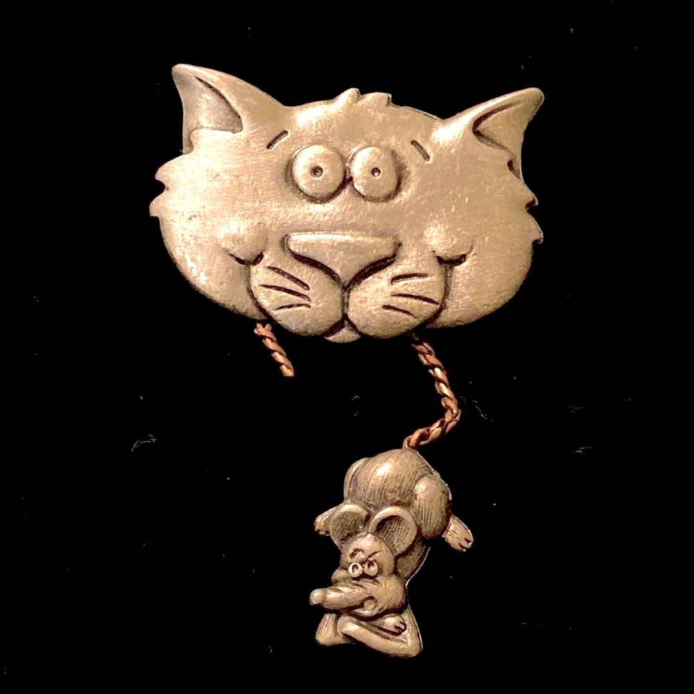 🥳HOST PICK🥳 vintage authentic JJ Jonett Jewelry Co cat & mouse brooch